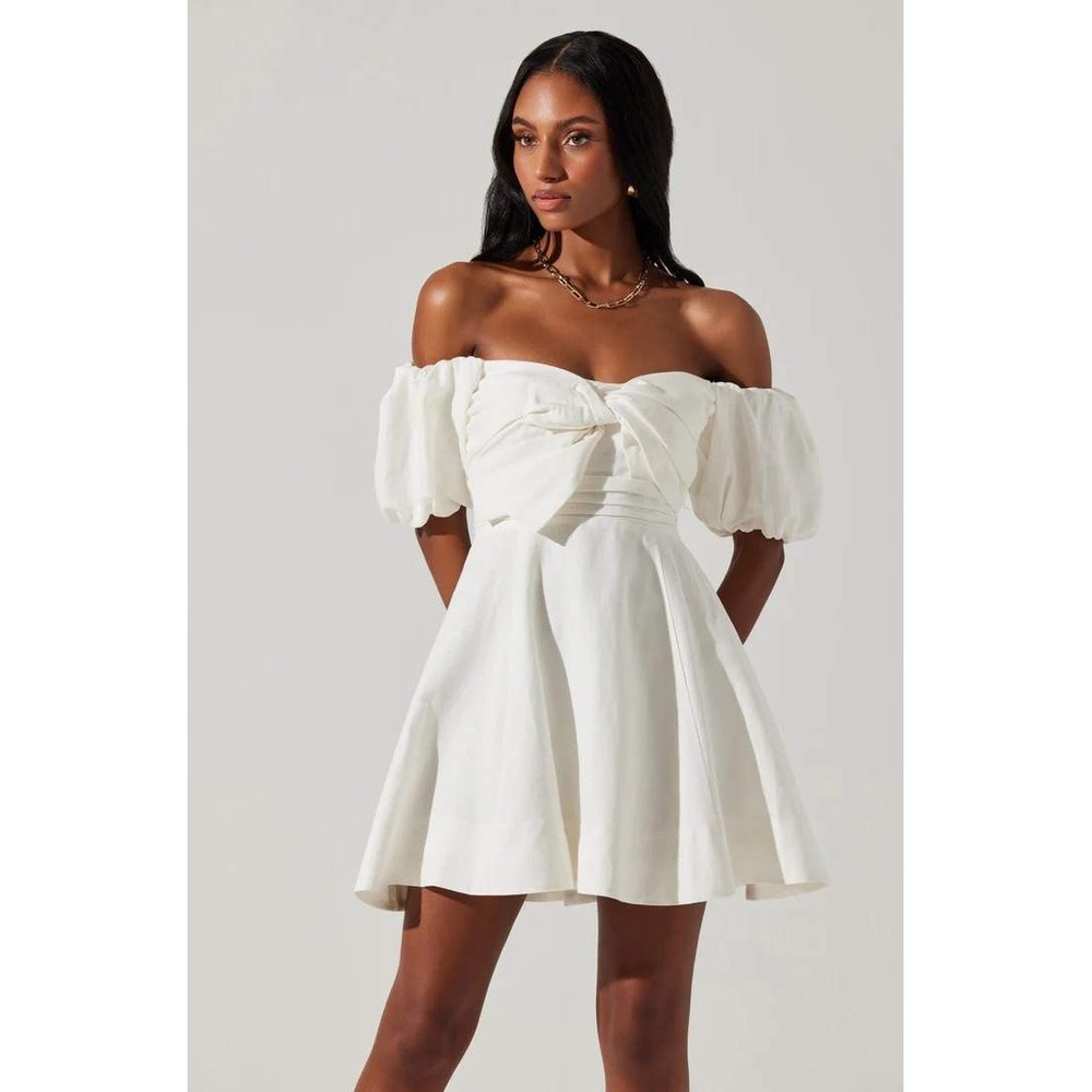 Astr White Off-Shoulder Puff Sleeve Mini Dress